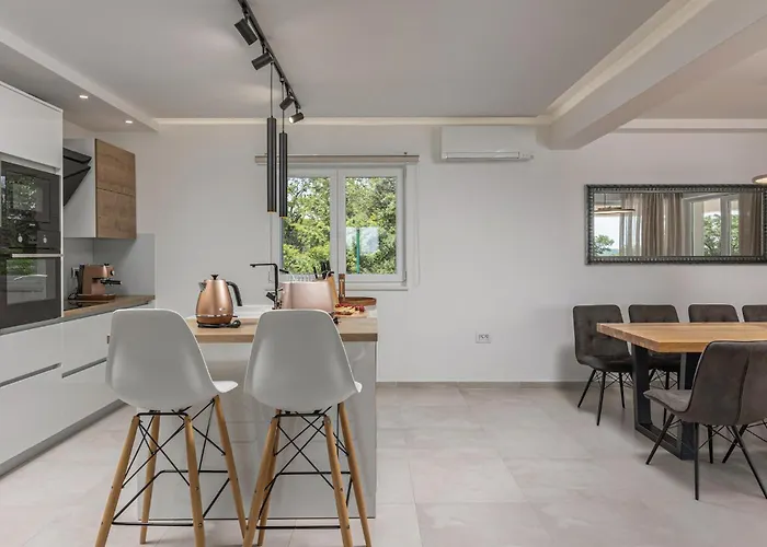 Lumi Holiday home *