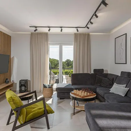 Дом отдыха Lumi Murvica (Policnik)